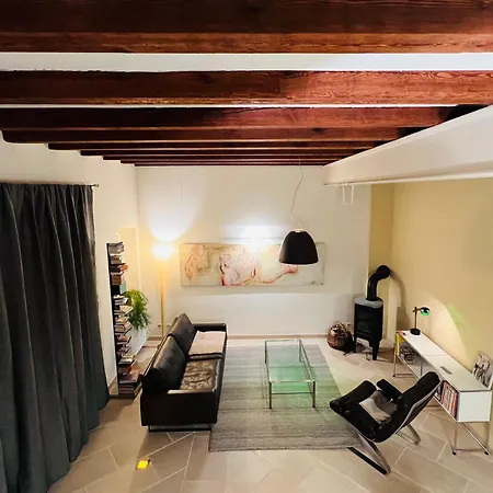 Apartment Artvacanza Atelierhaus